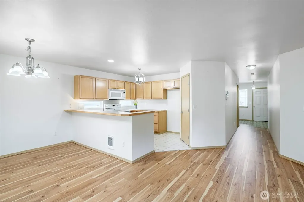 11809 5th Avenue Ct E Tacoma WA 98445