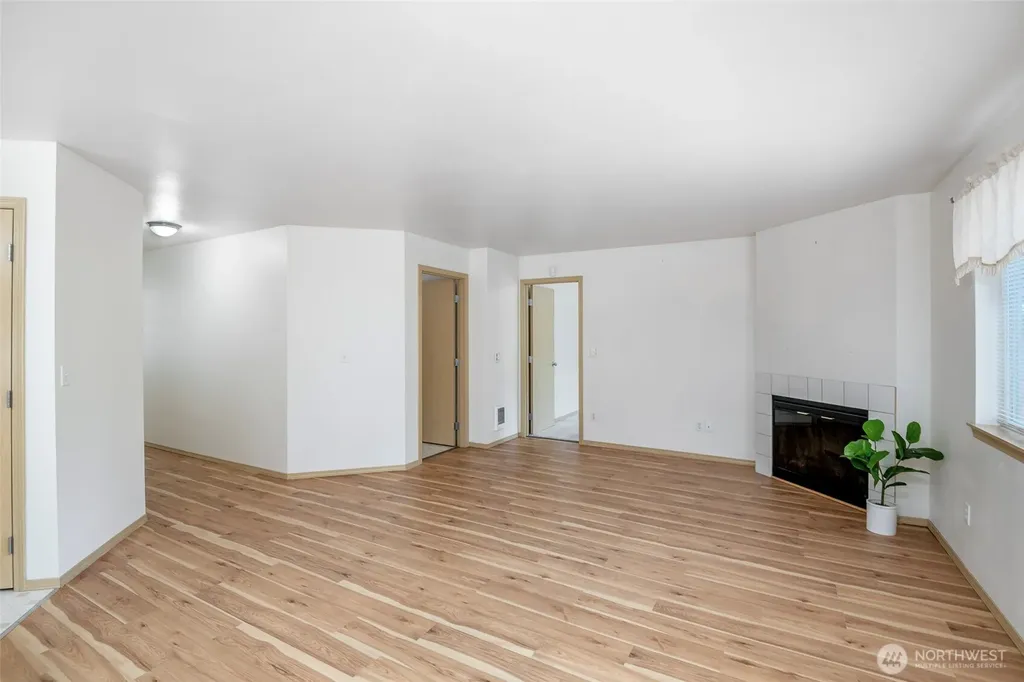 11809 5th Avenue Ct E Tacoma WA 98445
