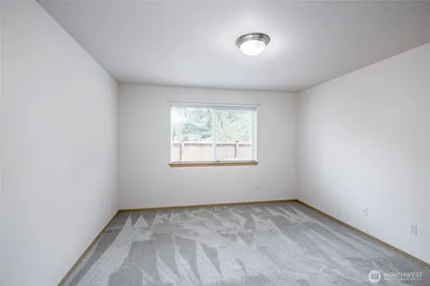 11809 5th Avenue Ct E Tacoma WA 98445