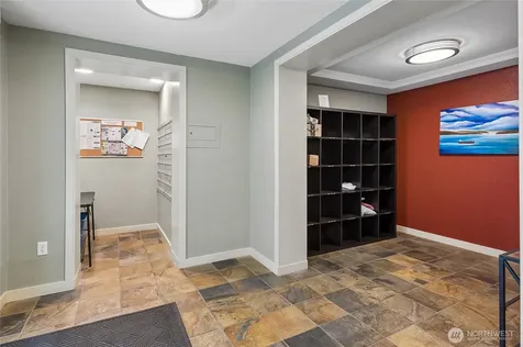 2244 13th Avenue W Seattle WA 98119