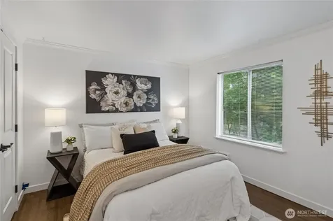 2244 13th Avenue W Seattle WA 98119