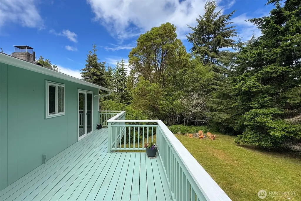 71 Whispering Firs Road Port Angeles WA 98363