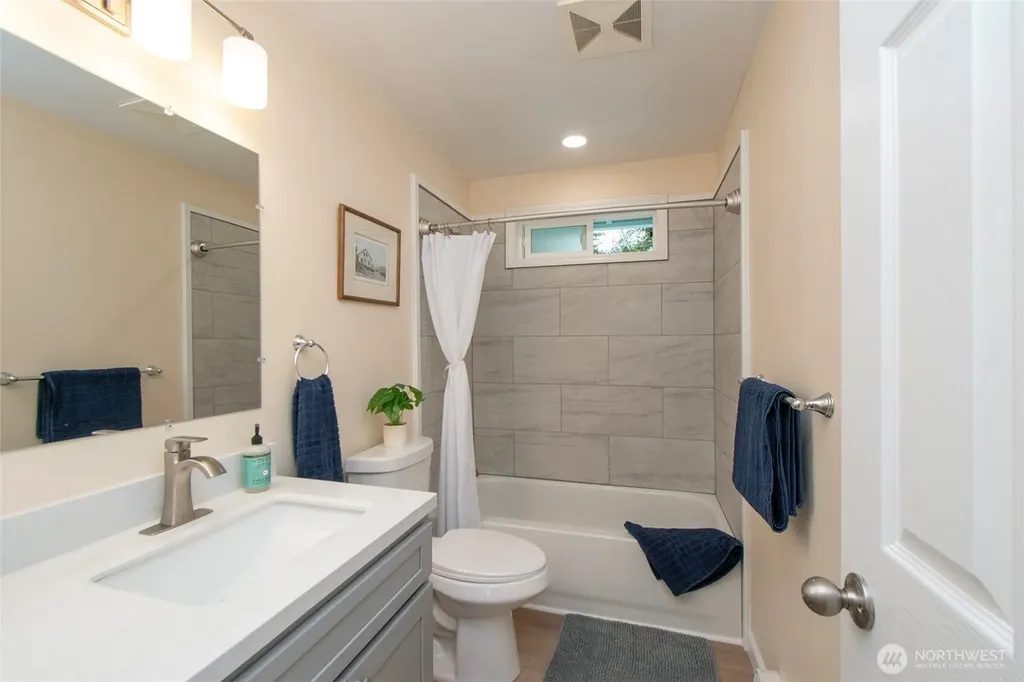 71 Whispering Firs Road Port Angeles WA 98363