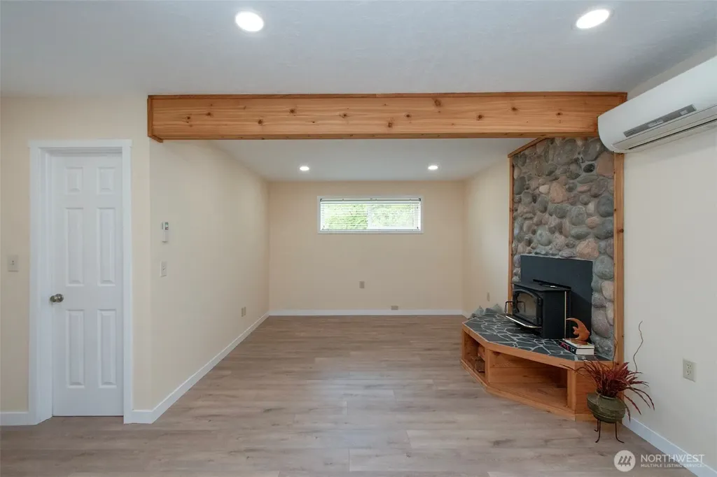71 Whispering Firs Road Port Angeles WA 98363