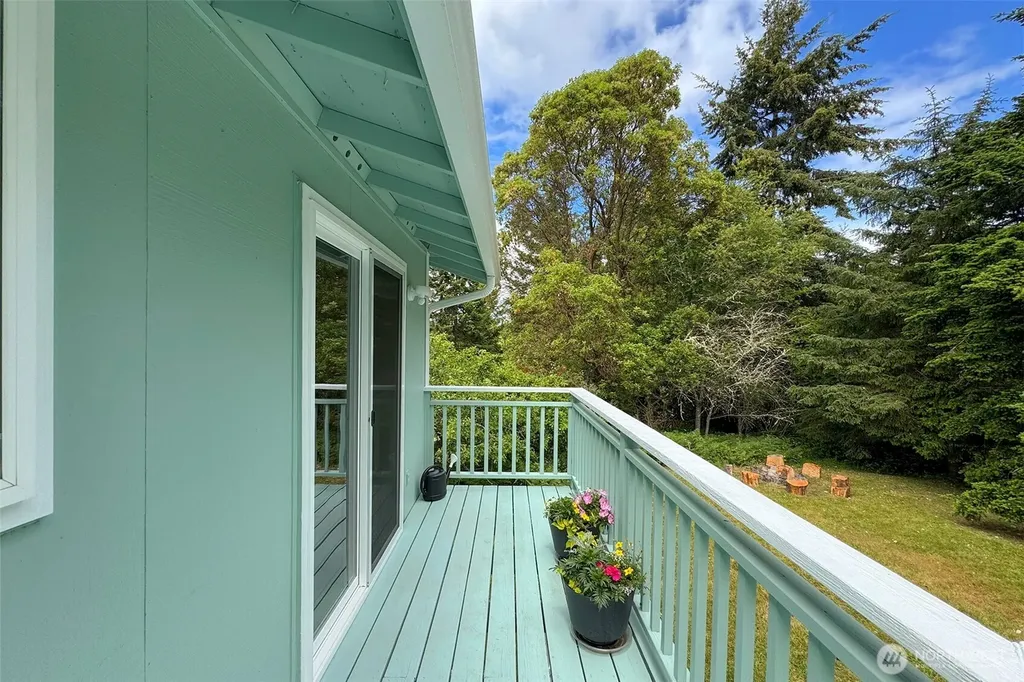 71 Whispering Firs Road Port Angeles WA 98363