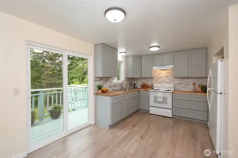 71 Whispering Firs Road Port Angeles WA 98363