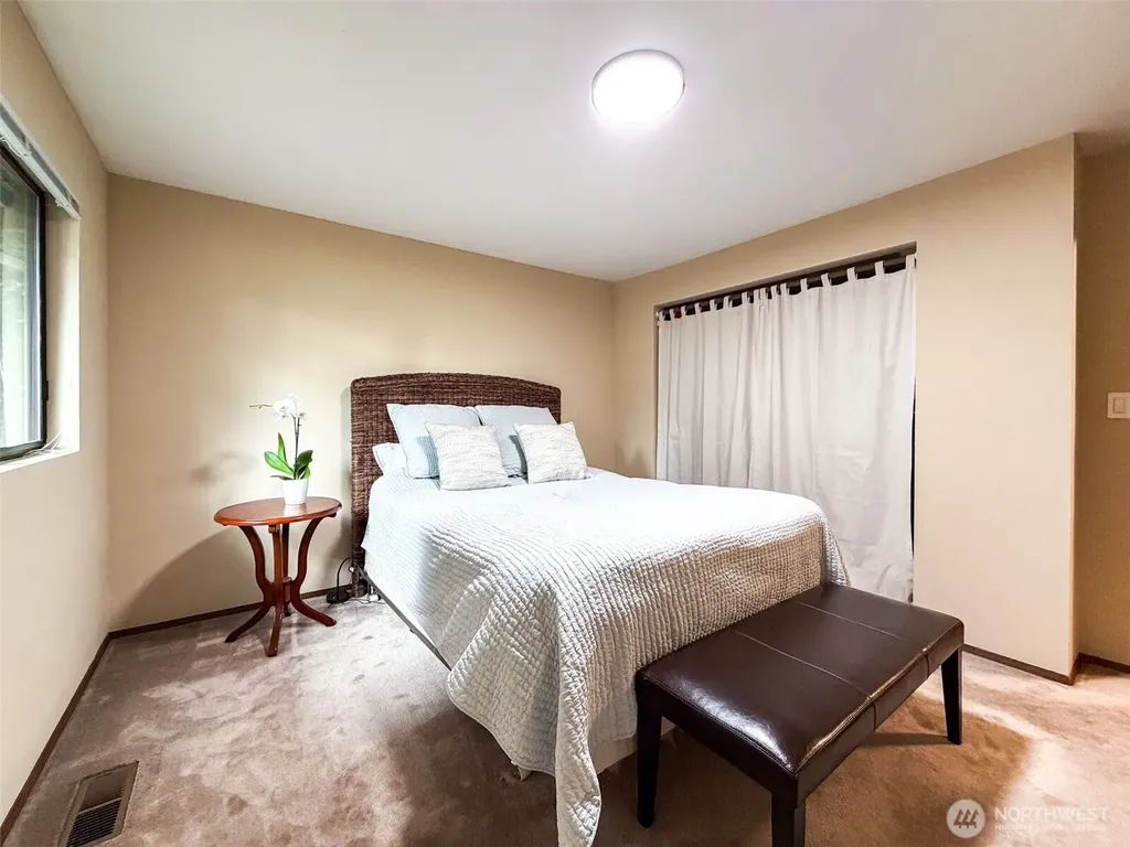 12826 NE 184th Court Bothell WA 98011