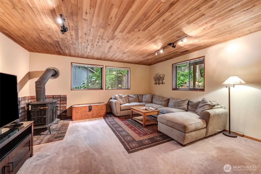 12826 NE 184th Court Bothell WA 98011
