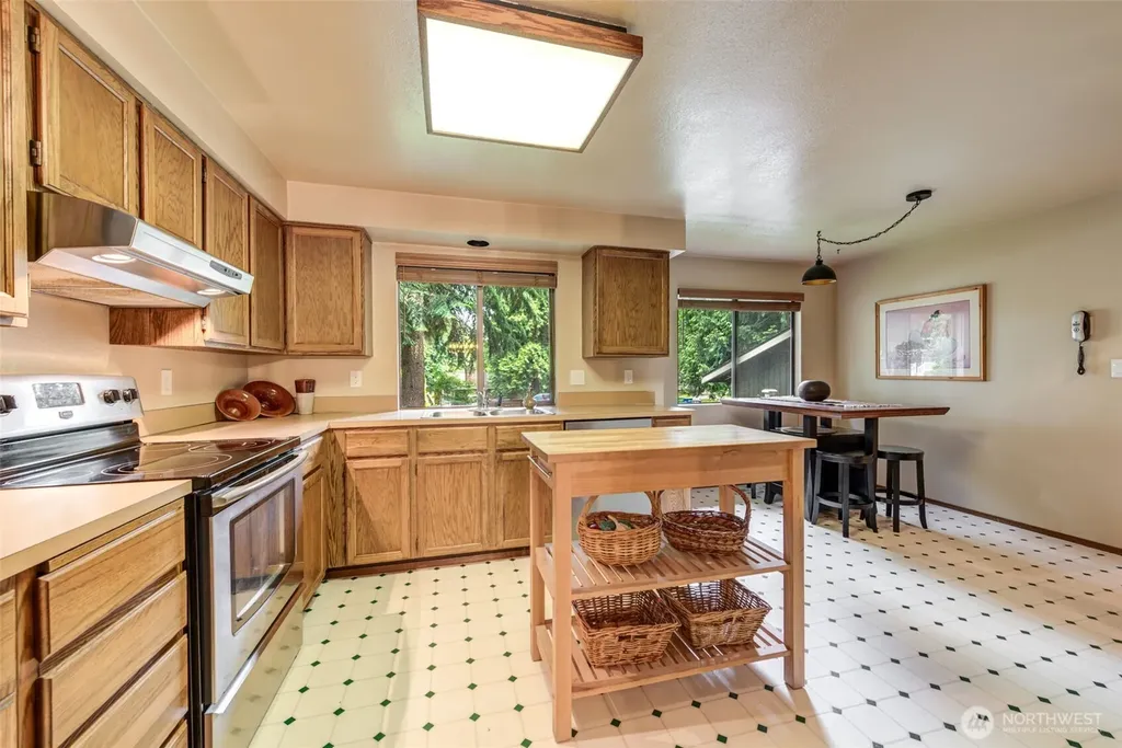 12826 NE 184th Court Bothell WA 98011