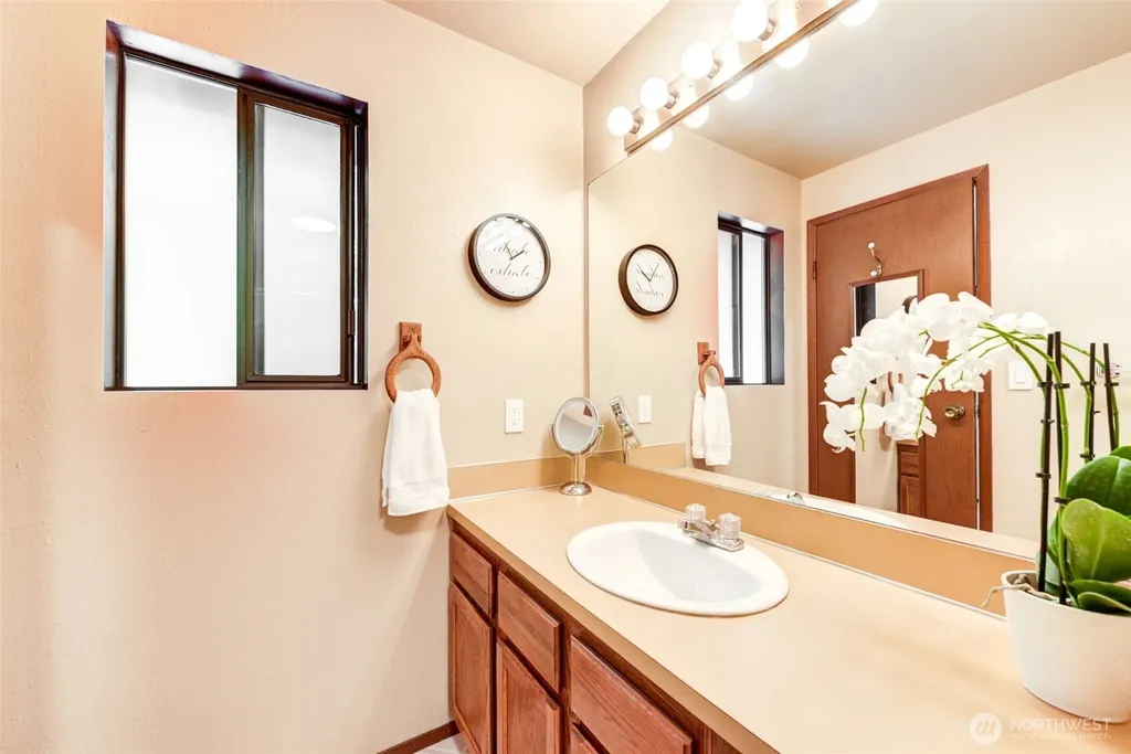 12826 NE 184th Court Bothell WA 98011
