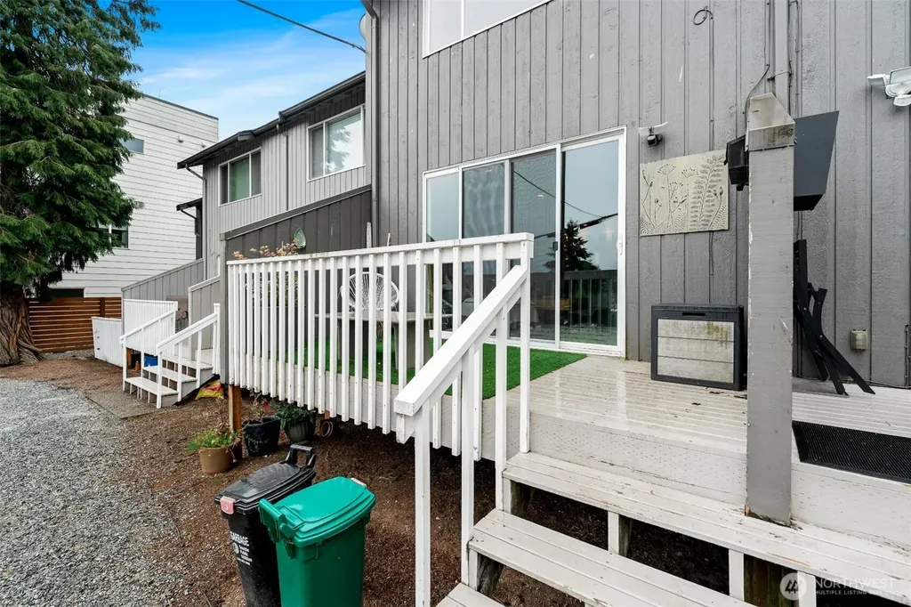 716 W Argand Street Seatac WA 98119
