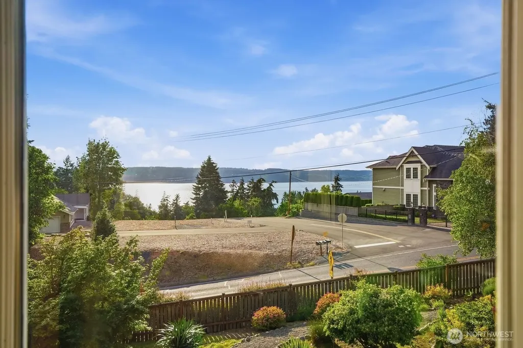 1113 Goat Trail Road Mukilteo WA 98275