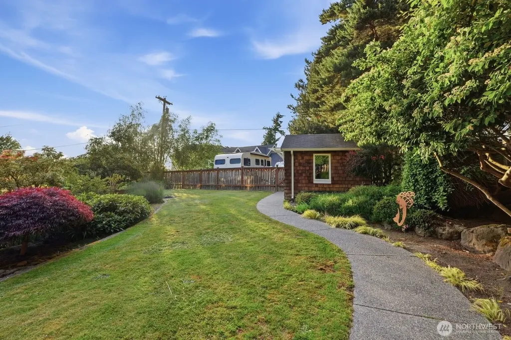 1113 Goat Trail Road Mukilteo WA 98275