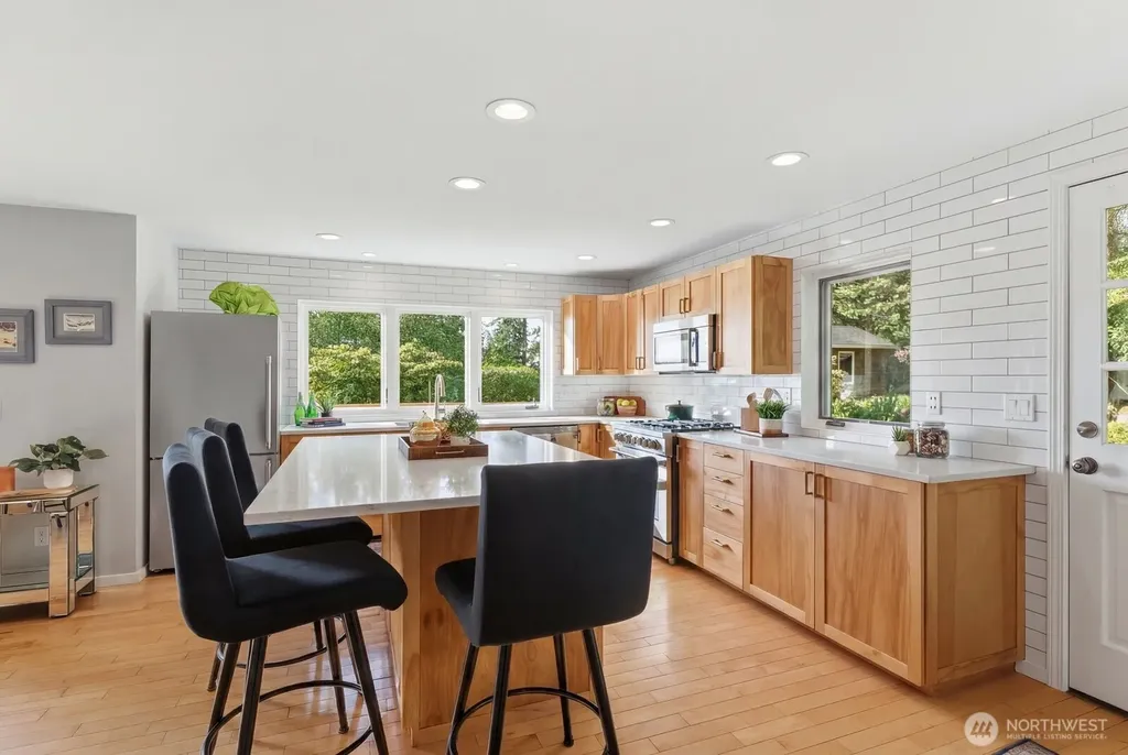 1113 Goat Trail Road Mukilteo WA 98275
