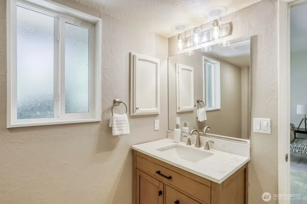 15301 SE 48th Drive Bellevue WA 98006