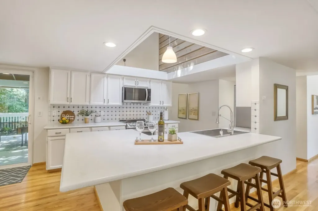 15301 SE 48th Drive Bellevue WA 98006