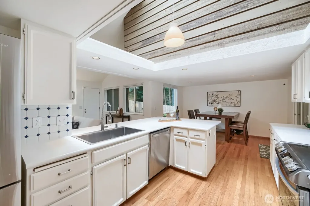 15301 SE 48th Drive Bellevue WA 98006