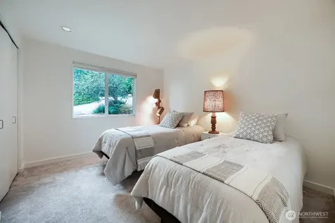15301 SE 48th Drive Bellevue WA 98006