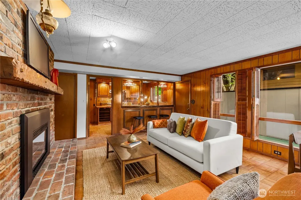 11032 39th Avenue NE Seattle WA 98125
