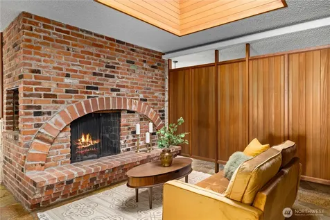 11032 39th Avenue NE Seattle WA 98125
