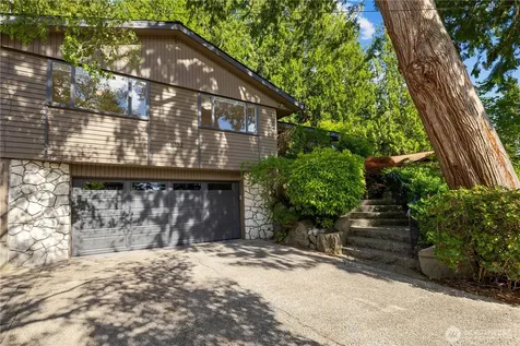11032 39th Avenue NE Seattle WA 98125
