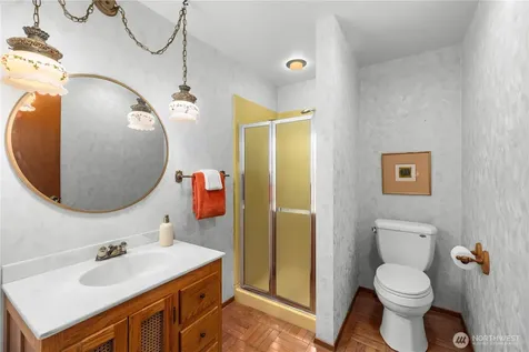 11032 39th Avenue NE Seattle WA 98125