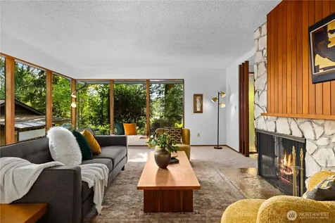 11032 39th Avenue NE Seattle WA 98125