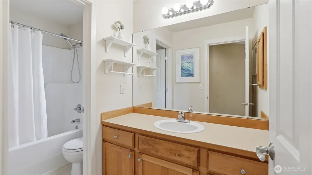 16820 166th Place SE Renton WA 98058