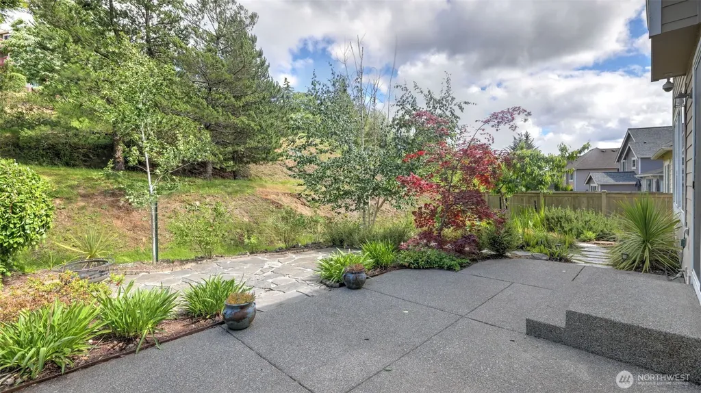 16820 166th Place SE Renton WA 98058