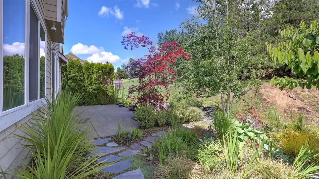 16820 166th Place SE Renton WA 98058