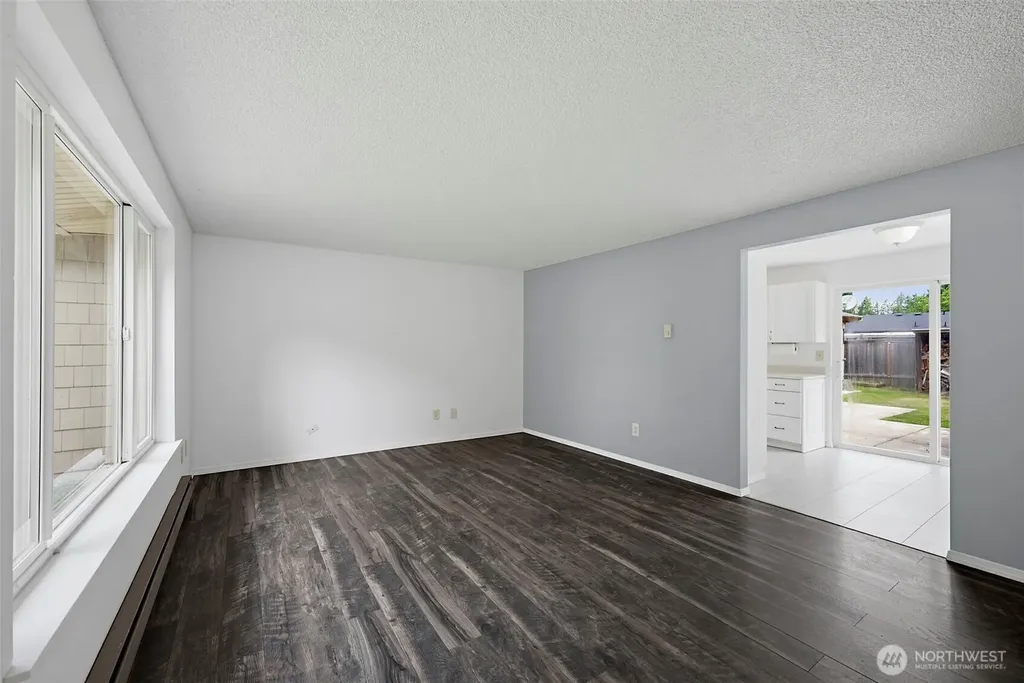 12607 136th Street E Puyallup WA 98374