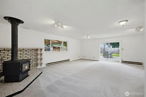12607 136th Street E Puyallup WA 98374