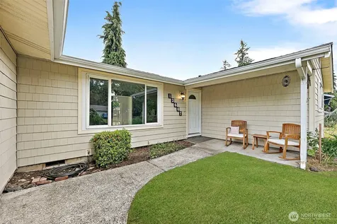 12607 136th Street E Puyallup WA 98374