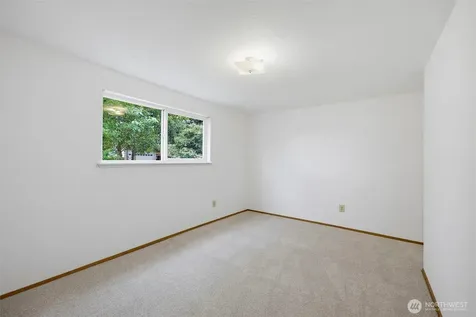 12607 136th Street E Puyallup WA 98374