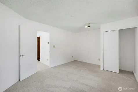 12607 136th Street E Puyallup WA 98374