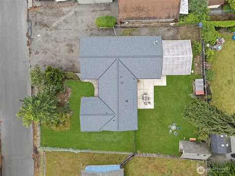 12607 136th Street E Puyallup WA 98374