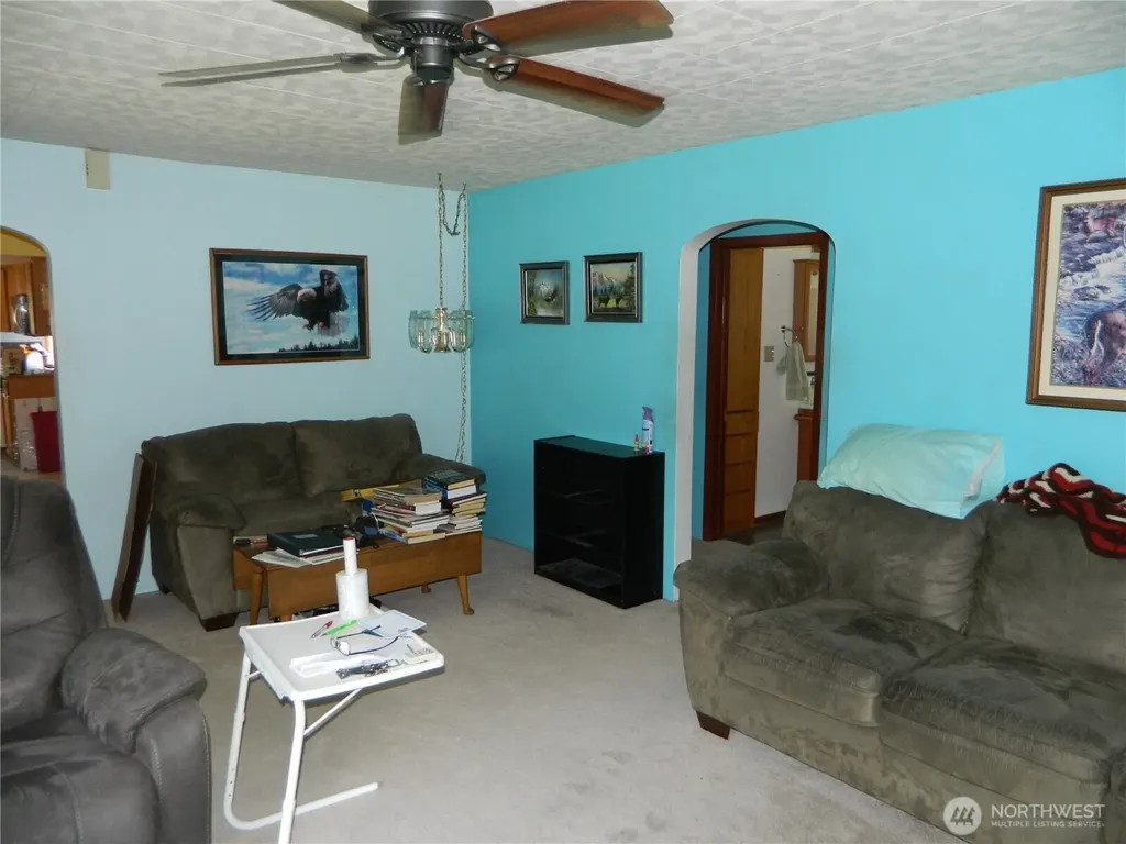 34 Bonaparte Avenue Tonasket WA 98855