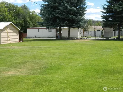 34 Bonaparte Avenue Tonasket WA 98855