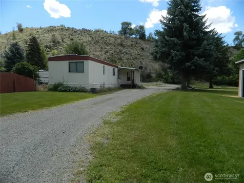 34 Bonaparte Avenue Tonasket WA 98855