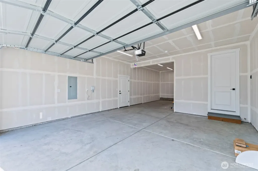 7160 90th Street Ct E Puyallup WA 98371
