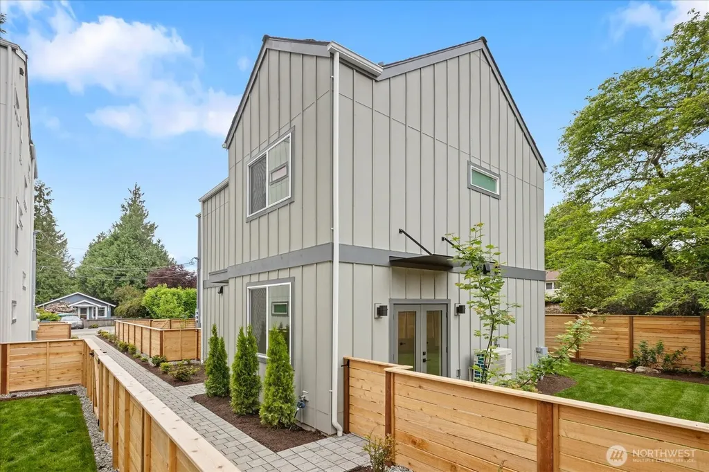 10330 Ashworth Avenue N Seattle WA 98133