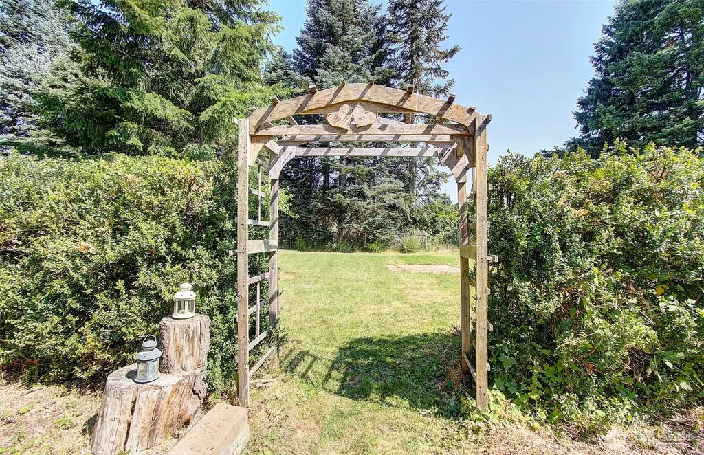 380 Westlake Avenue Morton WA 98356