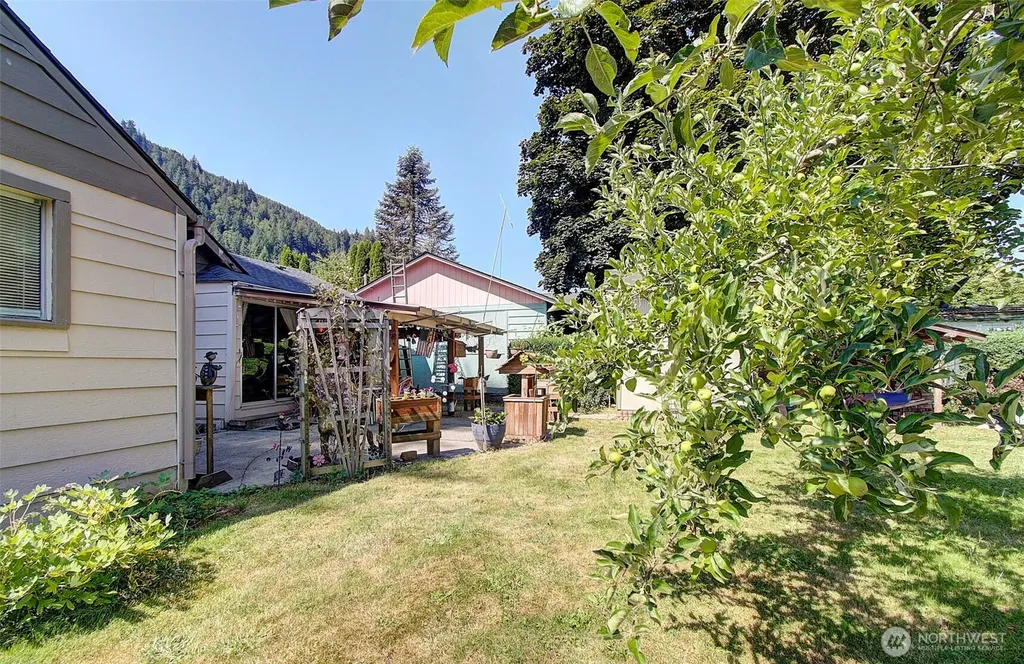 380 Westlake Avenue Morton WA 98356