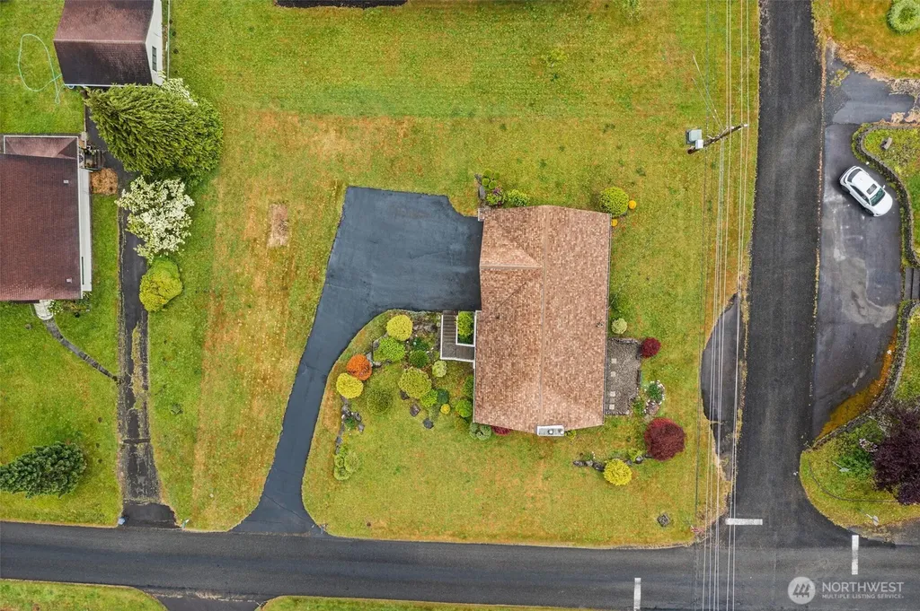 209 Harrison Street Raymond WA 98577