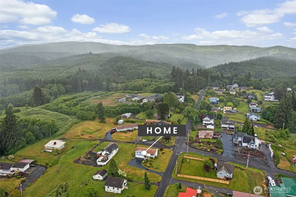 209 Harrison Street Raymond WA 98577
