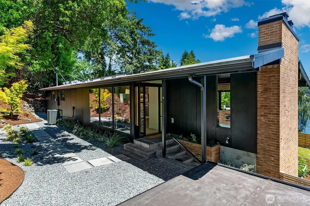 7936 Seward Park Avenue S Seattle WA 98118