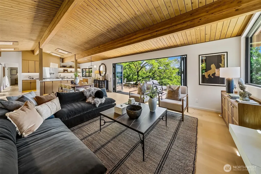7936 Seward Park Avenue S Seattle WA 98118