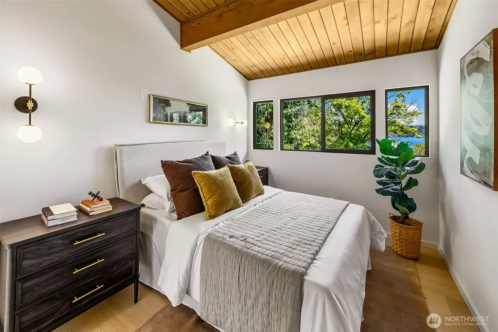 7936 Seward Park Avenue S Seattle WA 98118