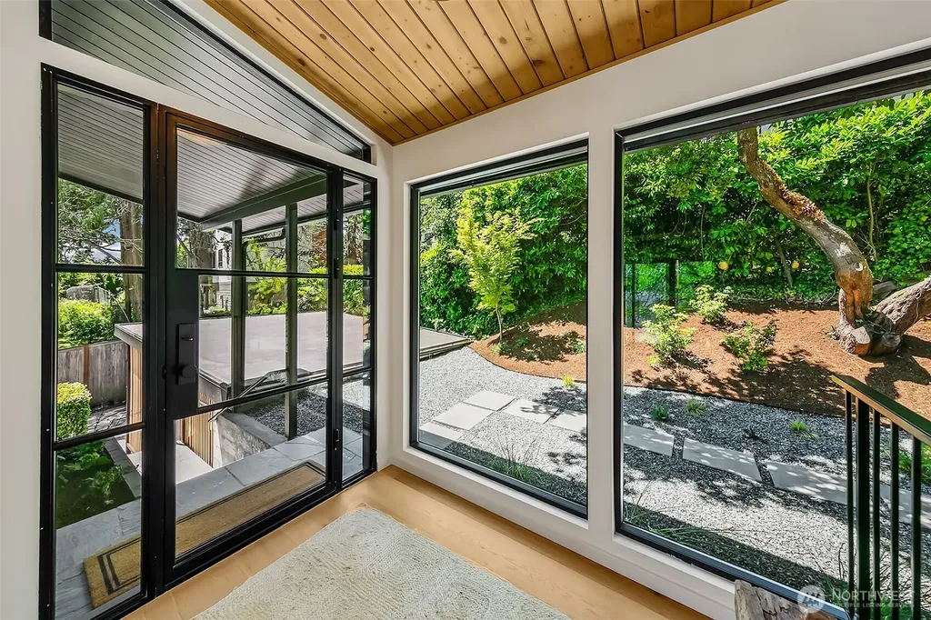 7936 Seward Park Avenue S Seattle WA 98118