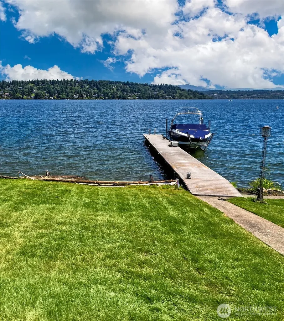 7936 Seward Park Avenue S Seattle WA 98118